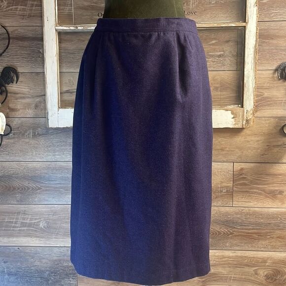 E.H. Woods Wool Blend Pencil Skirt, Vintage, Size 14, Dark Purple - Picture 3 of 11